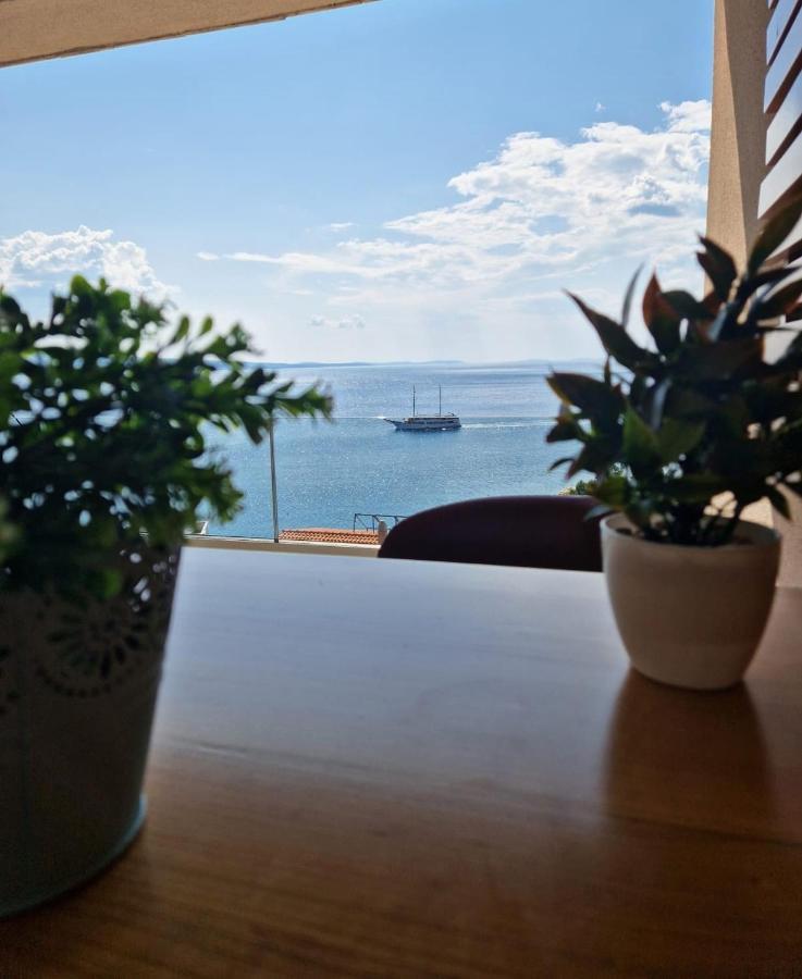 דירות אומיס Amazing Sea View מראה חיצוני תמונה